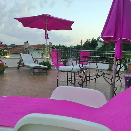 House Sapphire Golden Sands
