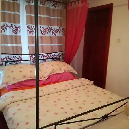 House Sapphire Δωμάτια σε οικογενειακή κατοικία Golden Sands